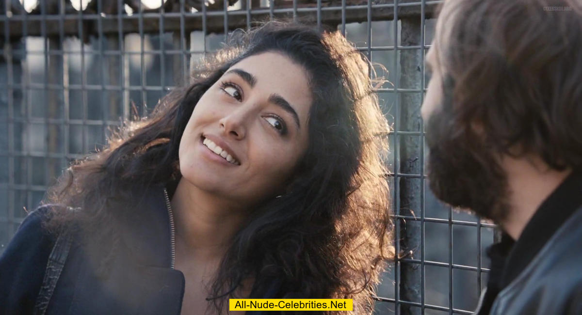 Golshifteh Farahani Nude In Les Deux Amis