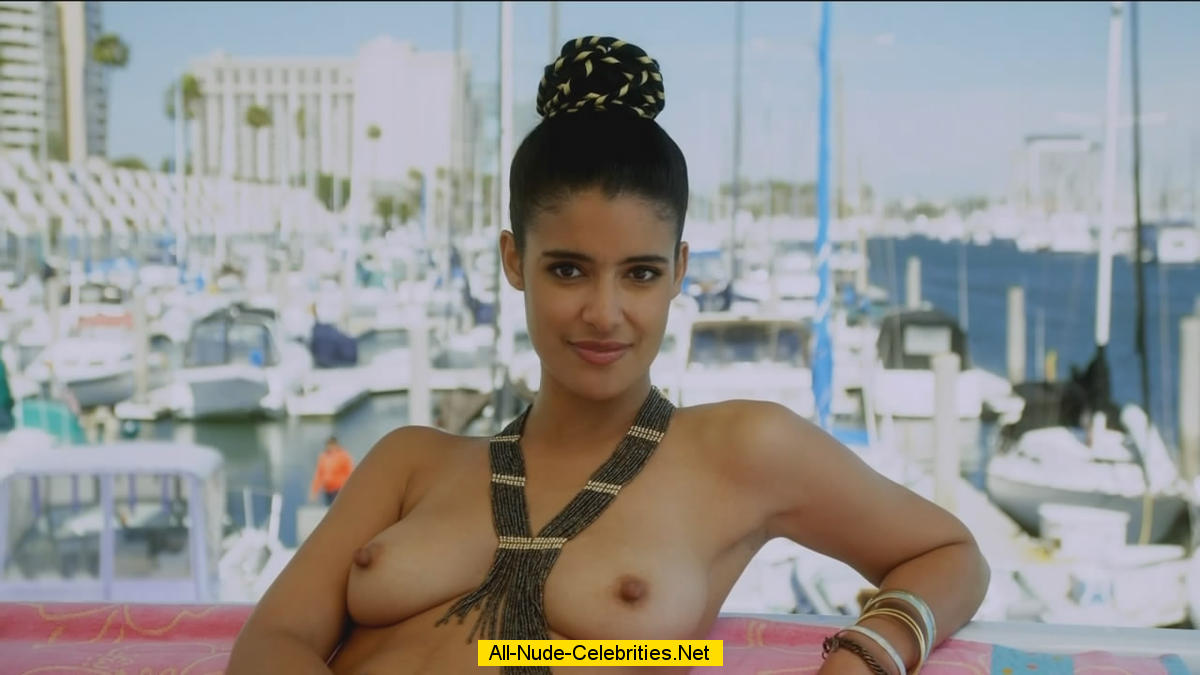 Jessica Clark Topless On The Yacht In Chemistry